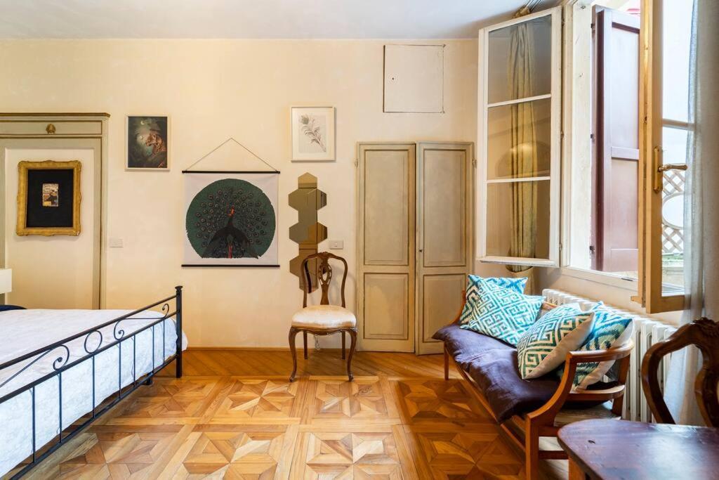 Appartamento Elegante E Centrale La Foglia D'Oro Bolonya Dış mekan fotoğraf